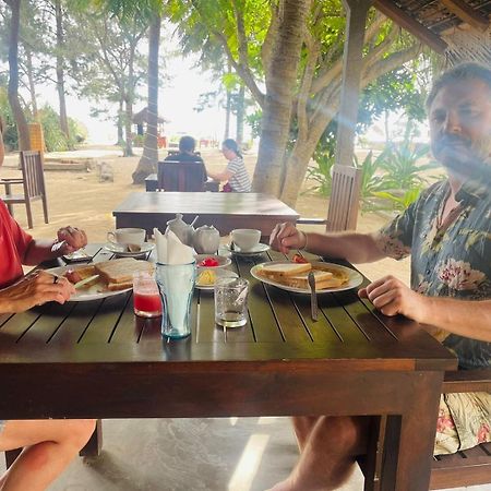 Hotel Coral Bay Trincomalee Exterior photo