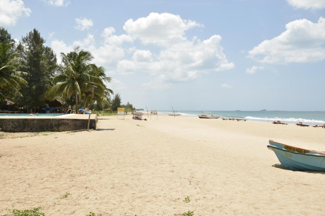 Hotel Coral Bay Trincomalee Exterior photo